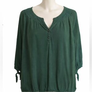 Dressbarn Medium Green Smocked Peasant Blouse 3/4 Sleeve Tie Detail